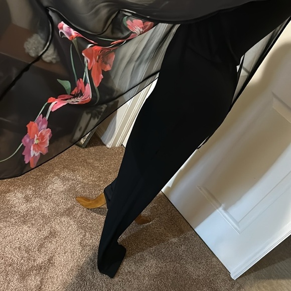 Venus Brilliant Poppy Jumpsuit. Size 2 - Picture 6 of 14